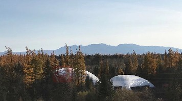 一南一北,五馆纵跨3000公里,共同书写我国冰雪产业大手笔|长白山冰雪部落气膜馆&三亚启迪冰雪体育中心顺利落成